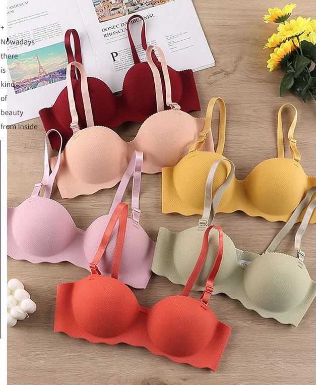 Trending Now! Korea's #1 Comfortable Breathable Seamless Bra (BUY 1 TAKE 1)