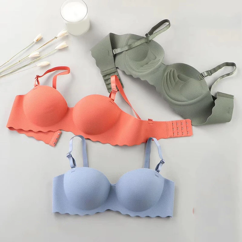 Trending Now! Korea's #1 Comfortable Breathable Seamless Bra (BUY 1 TAKE 1)